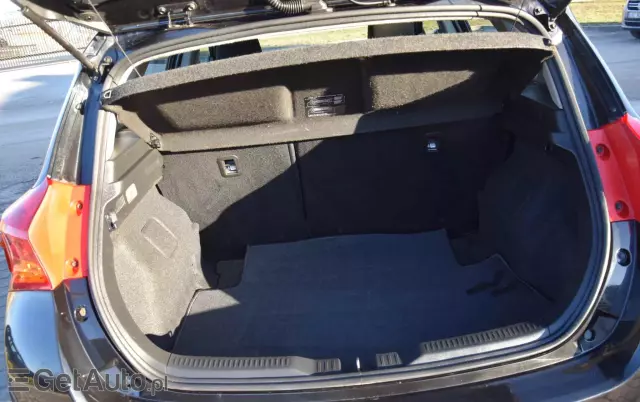 TOYOTA Auris 1.33 Dual-VVT-i Cool