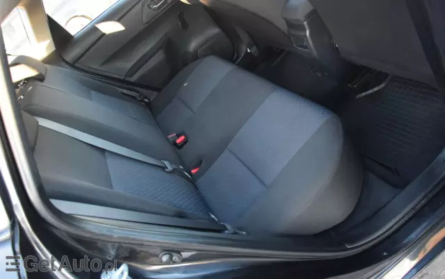 TOYOTA Auris 1.33 Dual-VVT-i Cool