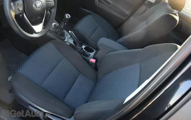 TOYOTA Auris 1.33 Dual-VVT-i Cool