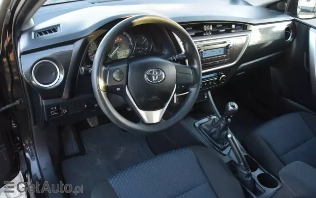 TOYOTA Auris 1.33 Dual-VVT-i Cool