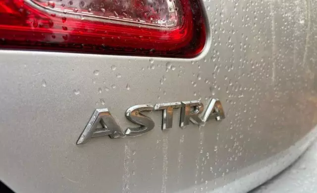 OPEL Astra 