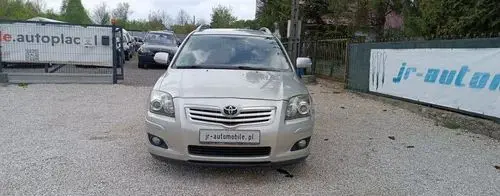 TOYOTA Avensis 