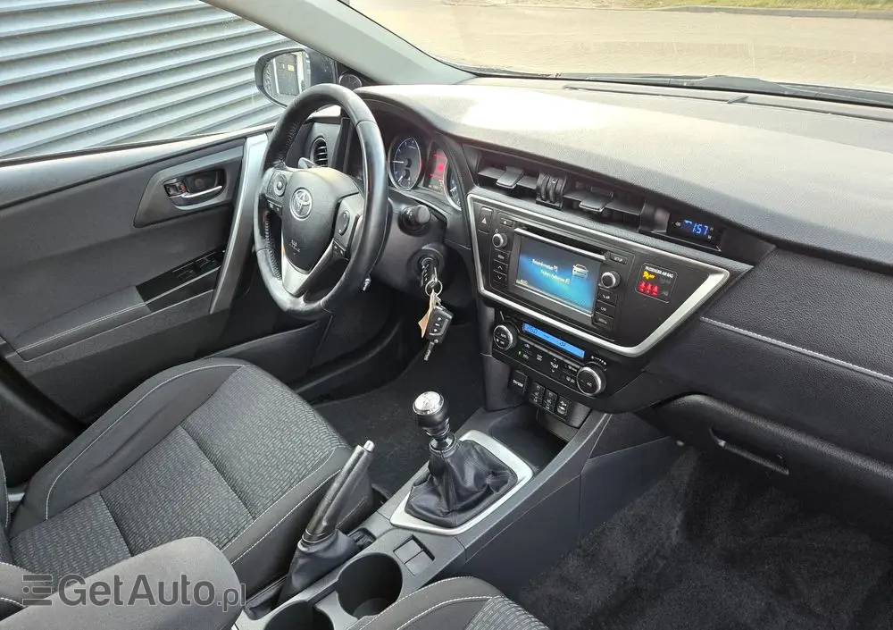 TOYOTA Auris 1.6 Valvematic Executive