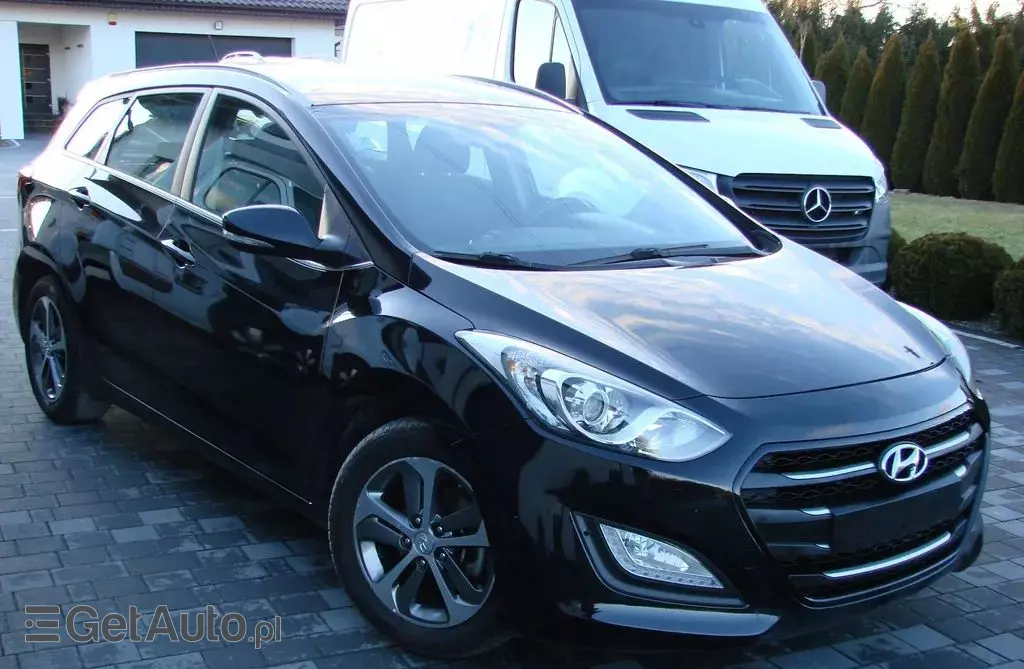HYUNDAI I30 1.4 (109 KM)