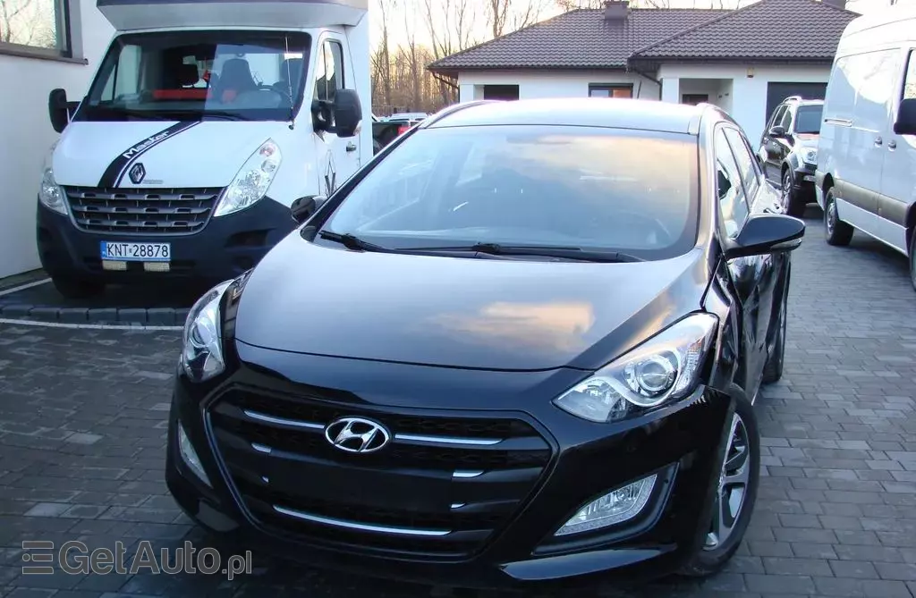 HYUNDAI I30 1.4 (109 KM)