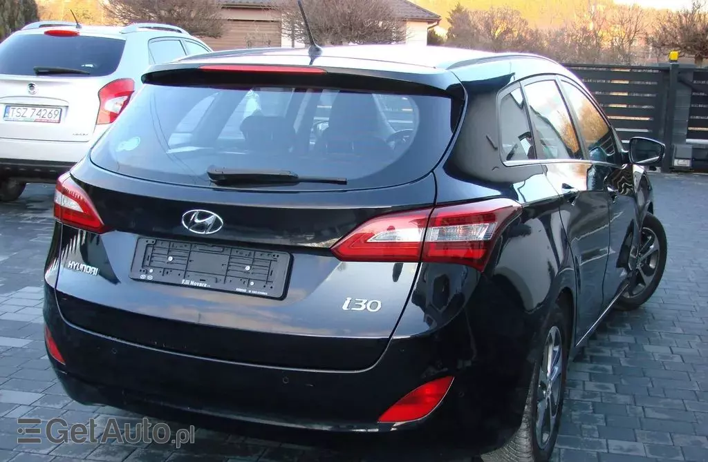 HYUNDAI I30 1.4 (109 KM)