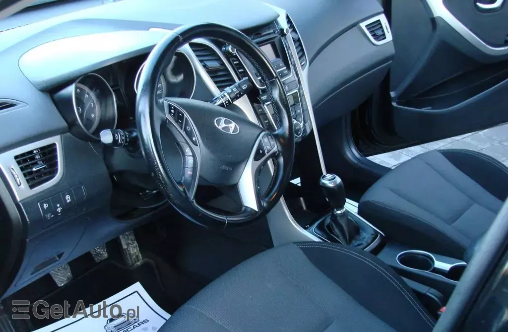 HYUNDAI I30 1.4 (109 KM)