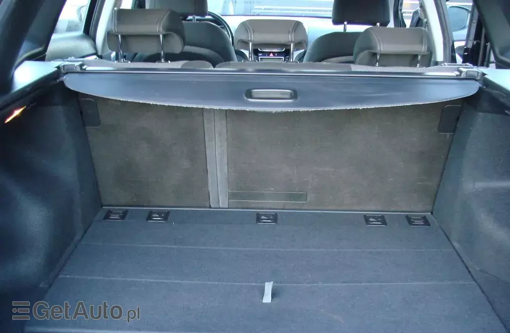 HYUNDAI I30 1.4 (109 KM)