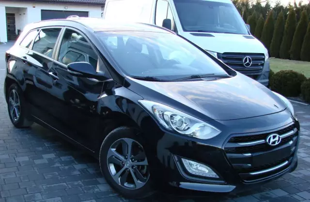 HYUNDAI I30 1.4 (109 KM)