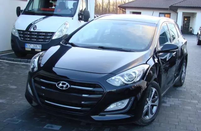 HYUNDAI I30 1.4 (109 KM)