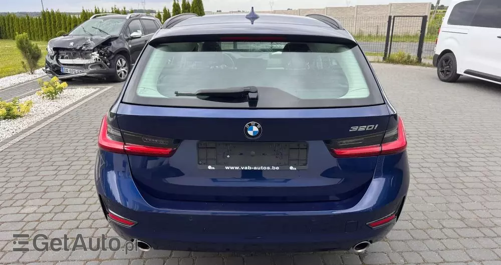 BMW Seria 3 320i GPF Advantage sport
