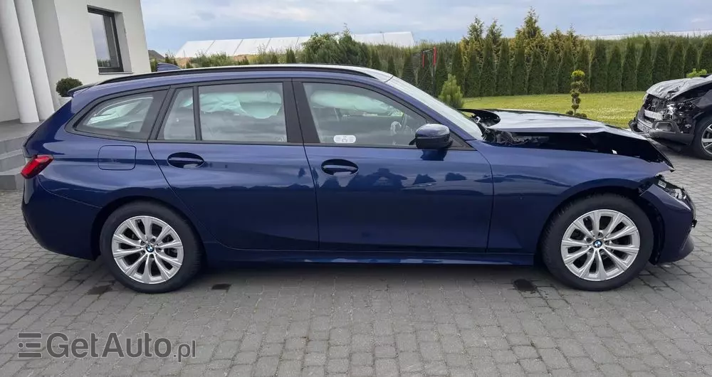 BMW Seria 3 320i GPF Advantage sport