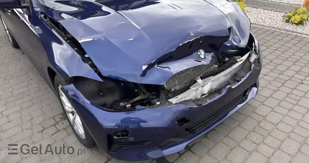 BMW Seria 3 320i GPF Advantage sport