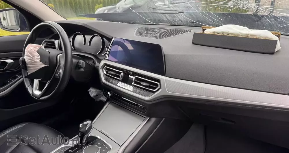 BMW Seria 3 320i GPF Advantage sport
