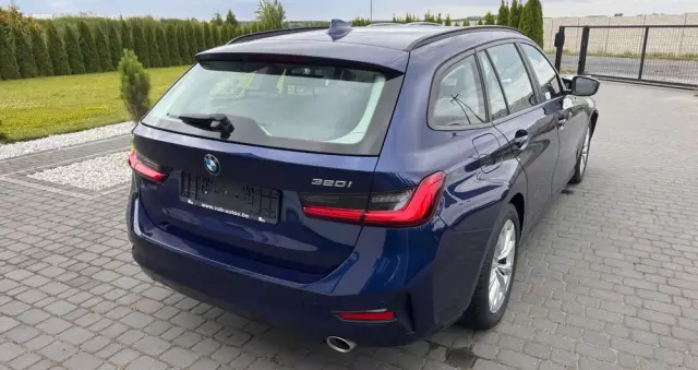 BMW Seria 3 320i GPF Advantage sport