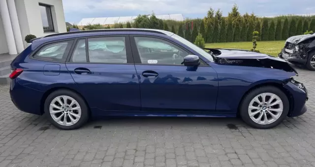 BMW Seria 3 320i GPF Advantage sport