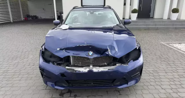 BMW Seria 3 320i GPF Advantage sport