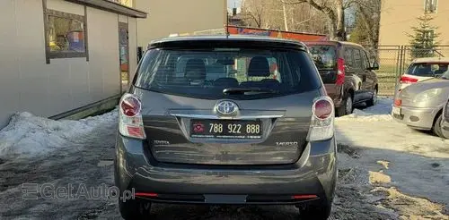 TOYOTA Verso 