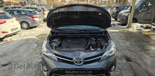 TOYOTA Verso 