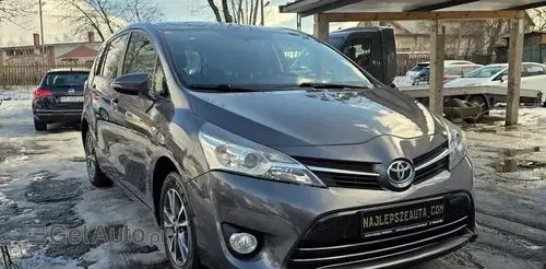 TOYOTA Verso 