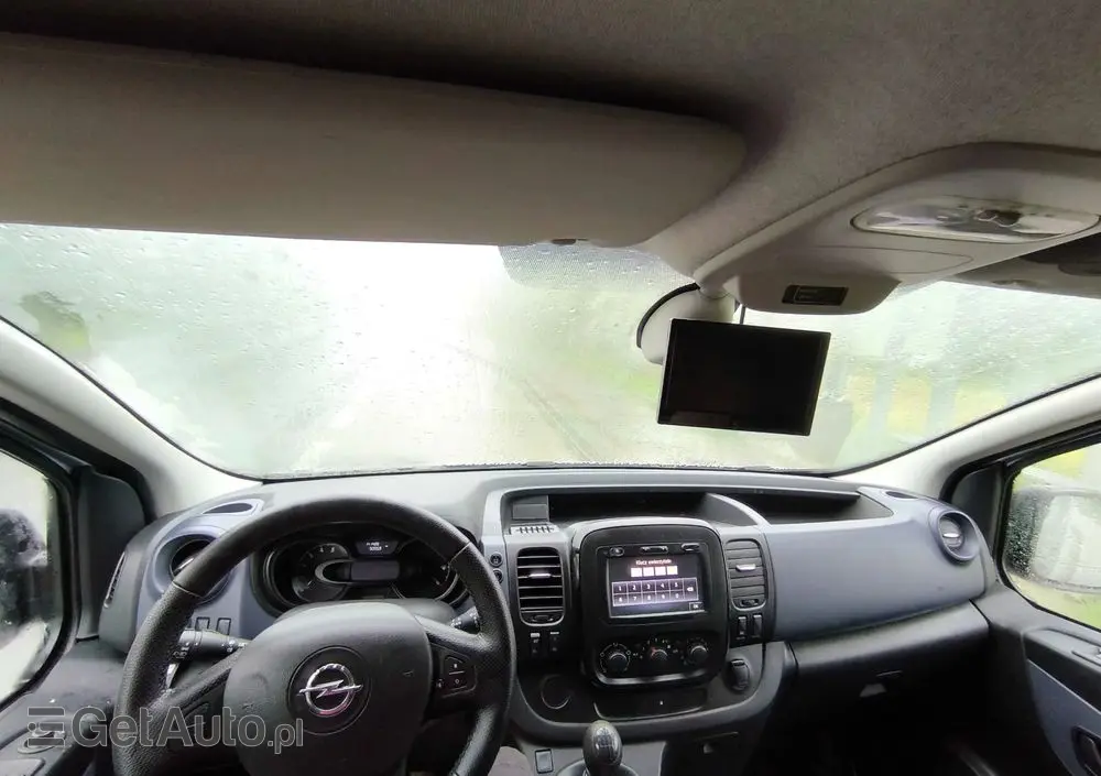 OPEL VIVARO 