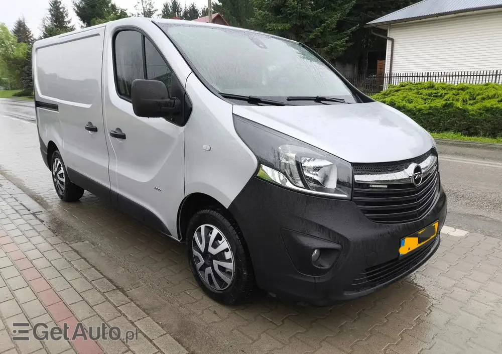 OPEL VIVARO 