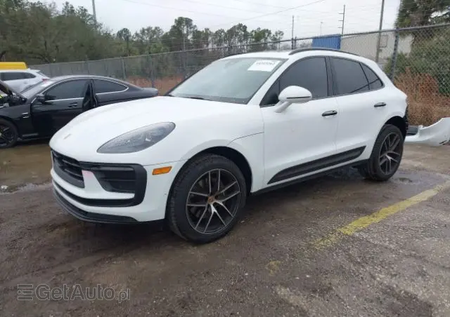 PORSCHE Macan PDK