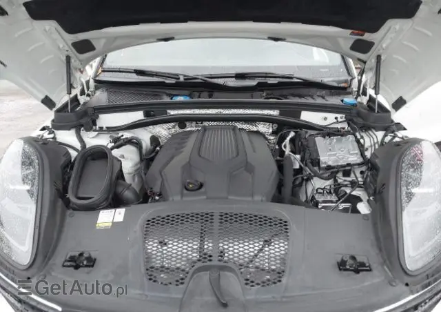 PORSCHE Macan PDK
