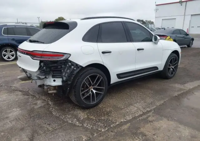 PORSCHE Macan PDK