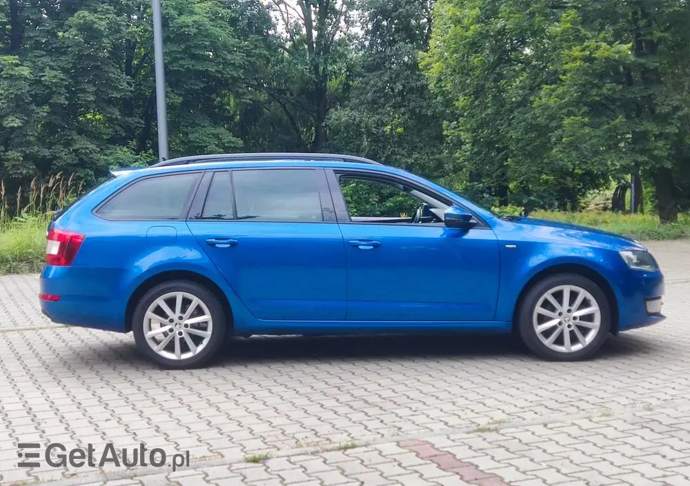 SKODA Octavia 1.4 TSI Joy DSG