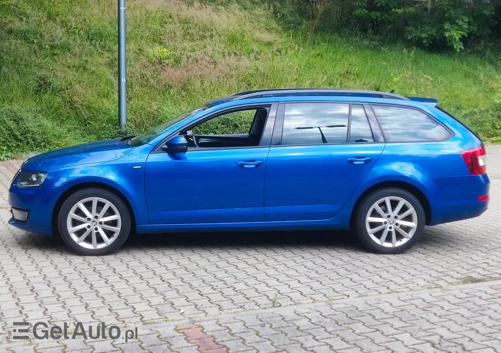 SKODA Octavia 1.4 TSI Joy DSG