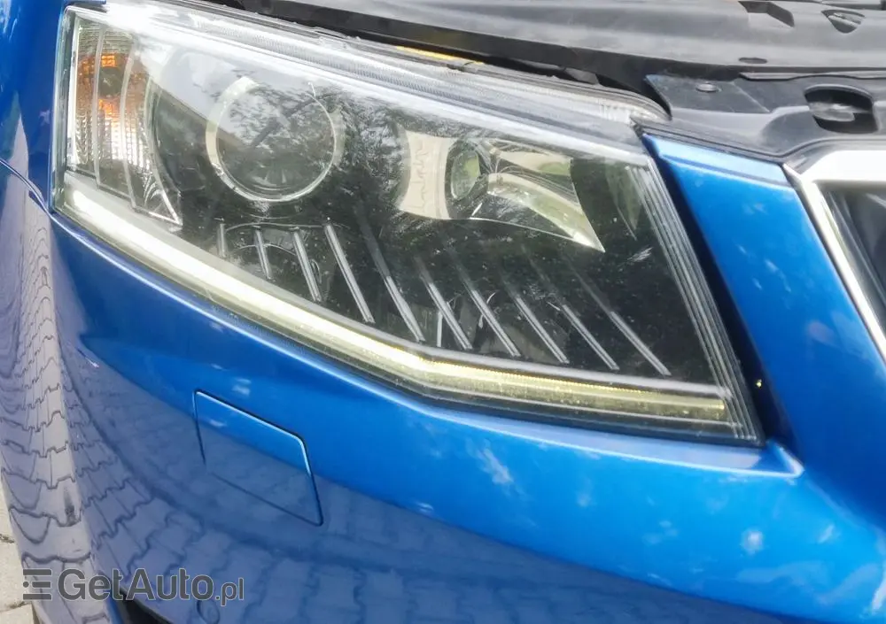 SKODA Octavia 1.4 TSI Joy DSG