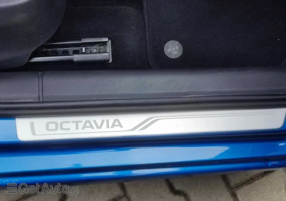 SKODA Octavia 1.4 TSI Joy DSG