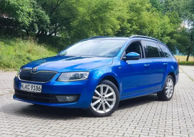 SKODA Octavia 1.4 TSI Joy DSG