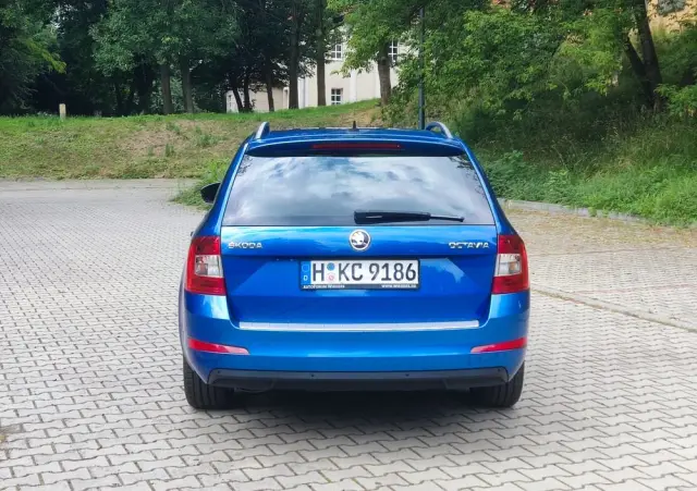SKODA Octavia 1.4 TSI Joy DSG
