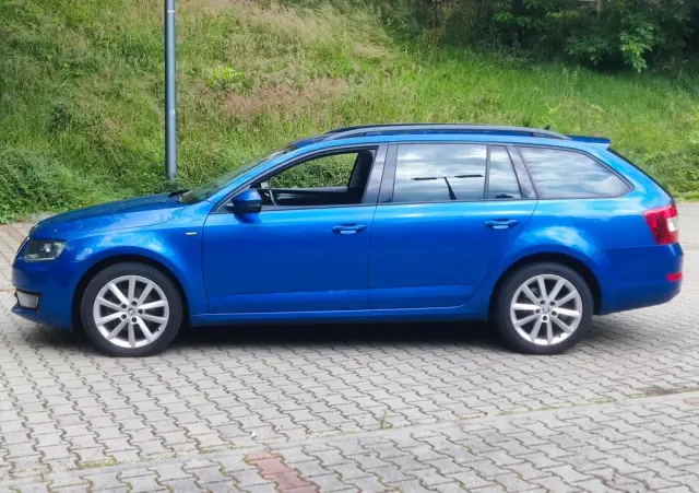 SKODA Octavia 1.4 TSI Joy DSG