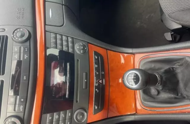 MERCEDES-BENZ Klasa E 