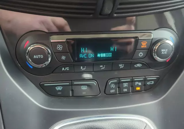 FORD Kuga 2.0 TDCi 4WD Titanium Plus