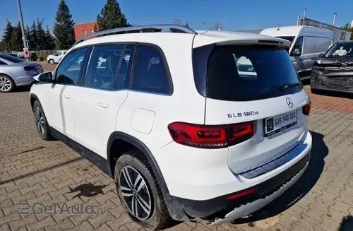 MERCEDES-BENZ GLB 