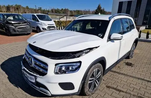 MERCEDES-BENZ GLB 