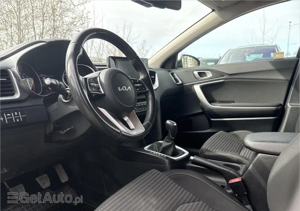 KIA Ceed 1.5 T-GDI M