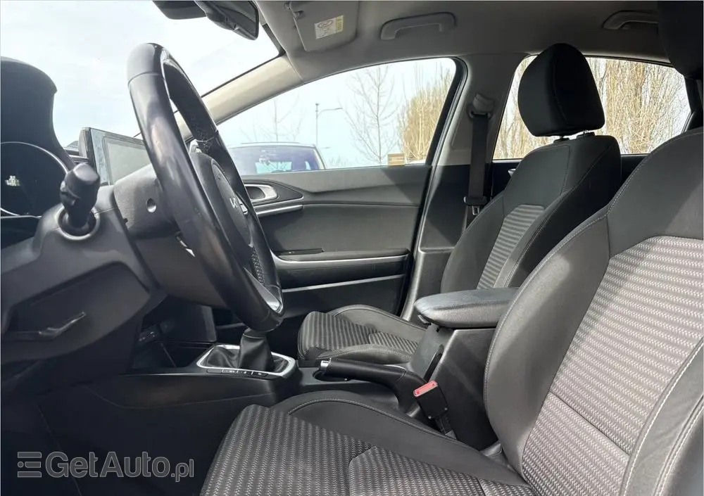 KIA Ceed 1.5 T-GDI M