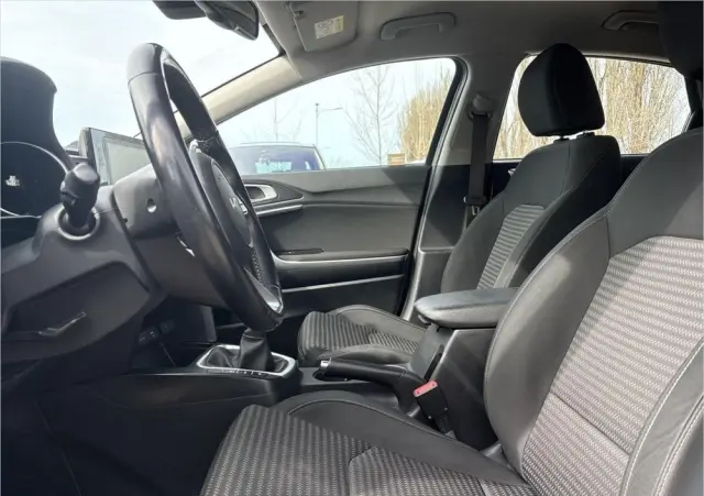 KIA Ceed 1.5 T-GDI M
