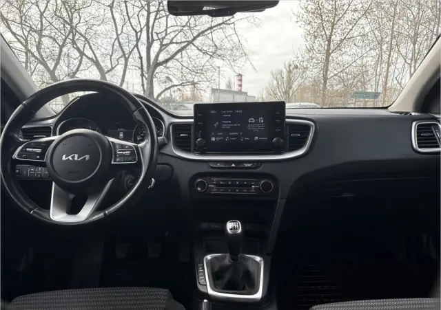 KIA Ceed 1.5 T-GDI M