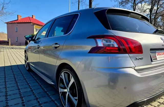 PEUGEOT 308 