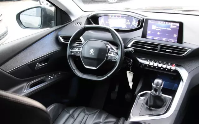 PEUGEOT 3008 1.6 BlueHDi Allure S&S