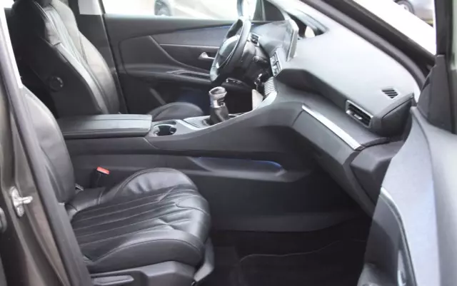 PEUGEOT 3008 1.6 BlueHDi Allure S&S