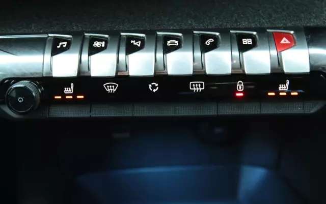 PEUGEOT 3008 1.6 BlueHDi Allure S&S