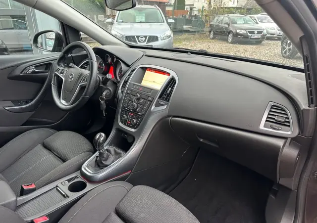 OPEL Astra IV 1.7 CDTI Cosmo