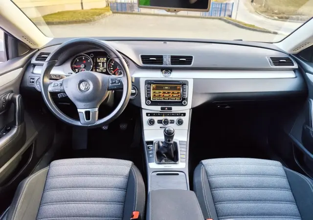 VOLKSWAGEN CC 2.0 TDI 4Motion BlueMotion Technology